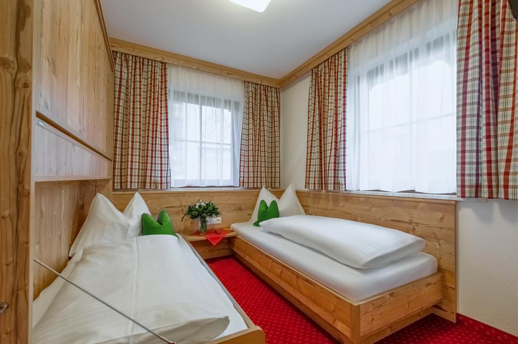 Pension Haus Am Dorfplatz Flachau Zewnętrze zdjęcie