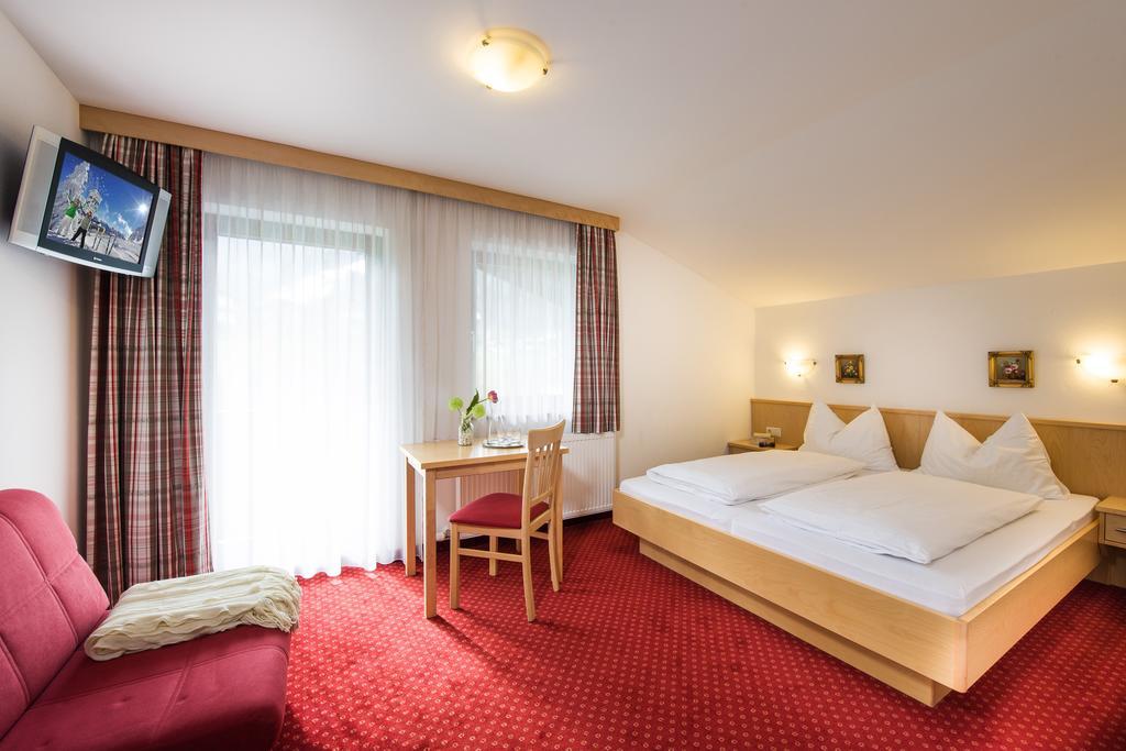 Pension Haus Am Dorfplatz Flachau Zewnętrze zdjęcie